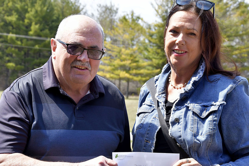 In the photo, ABCF Chair Dave Frayne presents Kaleigh with the grand prize.